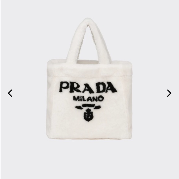 Prada white Shearling tote 2021 - Picture 4 of 6